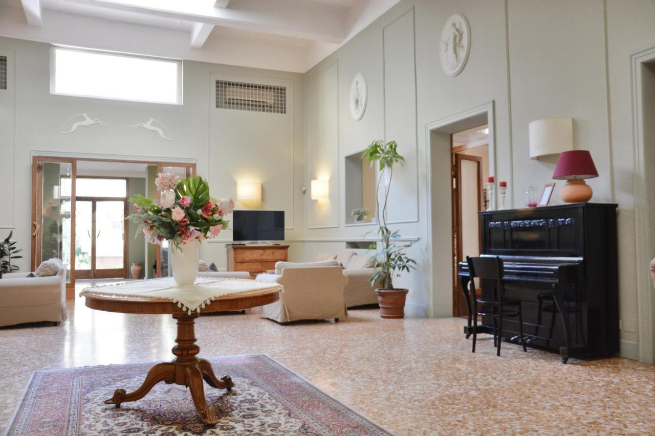 Hotel Touring Wellness & Beauty Fiuggi Exteriör bild