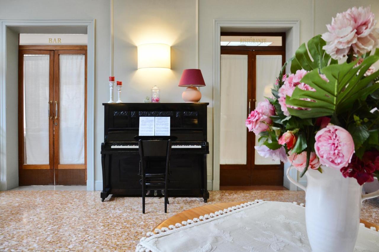 Hotel Touring Wellness & Beauty Fiuggi Exteriör bild