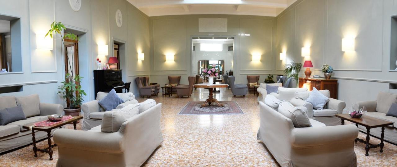 Hotel Touring Wellness & Beauty Fiuggi Exteriör bild